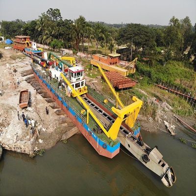 Dredger di aspirazione per il dragaggio del fango fluviale profondità 0,5 m -30 m