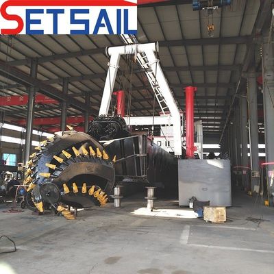 Dredger a aspirazione a taglio da 16 pollici con corrente d'acqua a boom di ancoraggio di 2500 metri cubi Tipo di potenza diesel