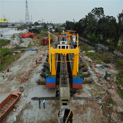 Dredger a aspirazione a taglio completo con stazione di potenziamento 250ND-800ND Dimensione della pompa e testa 39-65m