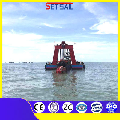 Dredger di sabbia a aspirazione da 12 pollici con carrello Cumins 200kw Potenza del motore ausiliario