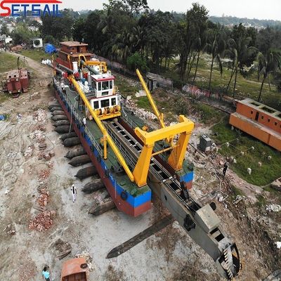 Dredger ad aspirazione da 12 pollici per l'estrazione di sabbia fluviale