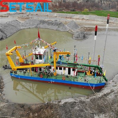 Dredger a aspirazione da 10 pollici con motore ausiliario di potenza di 122 kW di Siemens e Cummins