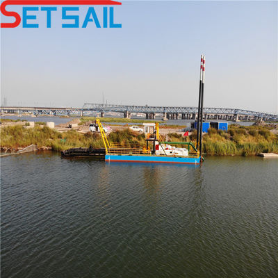 Dredger a aspirazione da 10 pollici con motore ausiliario di potenza di 122 kW di Siemens e Cummins
