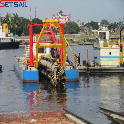 31.1 Meter Lunghezza totale US Set Vela 10 pollici Cutter Suction Silt Dredger con denti di taglio