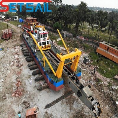 160m3-4000m3 Capacità Tagliatore a controllo idraulico Scavatrice ad aspirazione con pompa di sabbia sottomarina