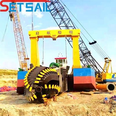 Lunghezza totale 31,1 metri Siemens PLC Motore diesel 8 pollici Cutter Suction Sand Dredger