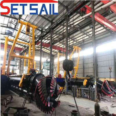 Potente Cumins motore da 100 kW 8 pollici Cutter Suction Lake Mud Dredger per il dragaggio della sabbia