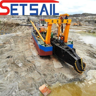 9000m3 Testa di taglio Flusso d'acqua Suczione Dredger di sabbia fluviale con diametro di tubo di 800 mm