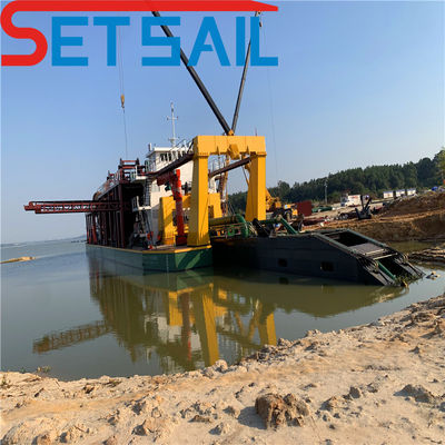 Capacità del suolo 1200m3 Cummins Motore diesel 26 pollici Cutter Suction Dredger con Anchor Boom