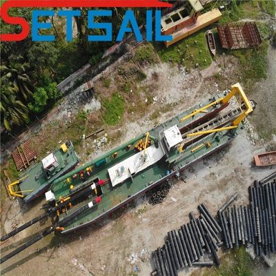 Capacità del suolo 1200m3 Cummins Motore diesel 26 pollici Cutter Suction Dredger con Anchor Boom