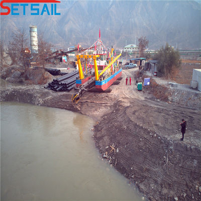 Sistema idraulico Rexroth 26 pollici Cutter Suction Mud Dredger con tubo di scarico 600 mm