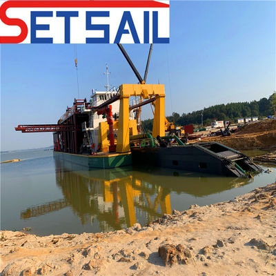 Malesia Casco Dimensione 28*8,8*2,25 Meter Dredger idraulico completo da 26 pollici