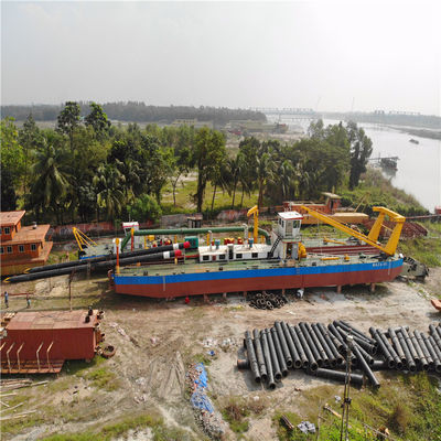 Dredger a aspirazione da 24 pollici da taglio 2190kw Potenza del motore principale 2050 mm Diametro della testa da taglio