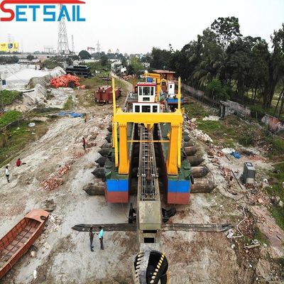 Potente segnatore diesel Scavatrice di aspirazione con 3500 m3 di flusso d'acqua e sonometro di profondità più sonoro