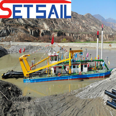 Dredger di sabbia fluviale di aspirazione da 24 pollici Dimensione 3800.00cm * 750.00cm * 200.00cm