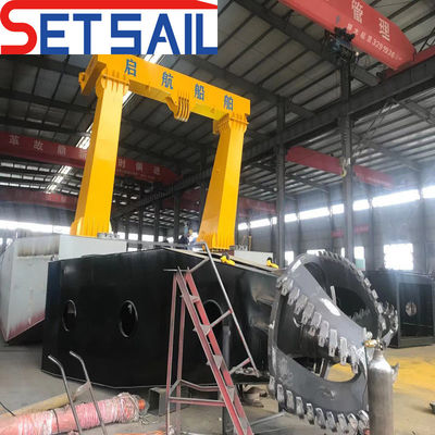 Soluzione di dragaggio del Bangladesh 5000m3 Cutter Suction Dredger con motore diesel Cummins