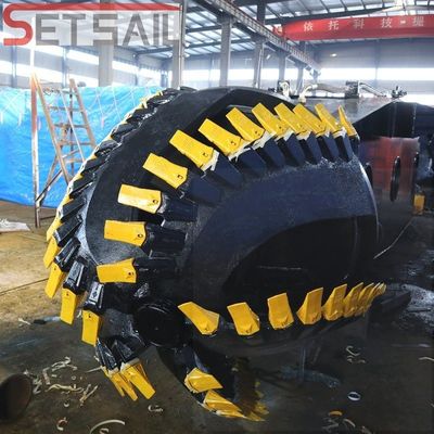 895 Kw 31 Meter Cutter Suction Dredger con motore diesel e pompa di sabbia da 18 pollici