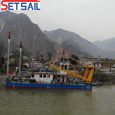 Tipo di slot CTN Customized 22 Inch Cutter Suction River Sand Dredger per la struttura della scatola del lago