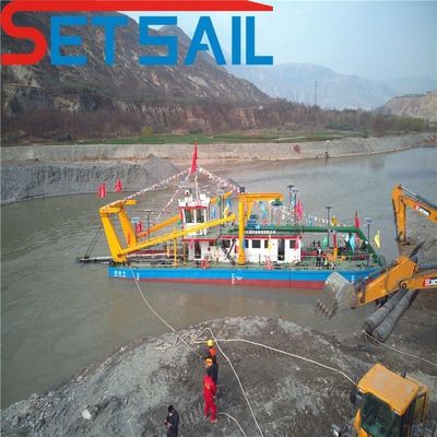 Dredger per il pompaggio di sabbia da 20 pollici per vie navigabili interne alimentato da diesel QHCSD-437