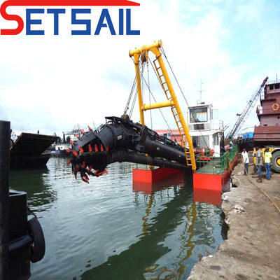 180000.000kg Pacco Peso lordo Motore diesel 18 pollici Cutter Suction Dredger per la sabbia