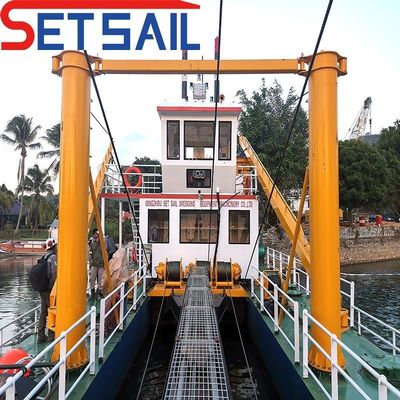 18 pollici Cutter Suction Dredging Machine CTN Slot Tipo 2000meter Distanza massima di scarico