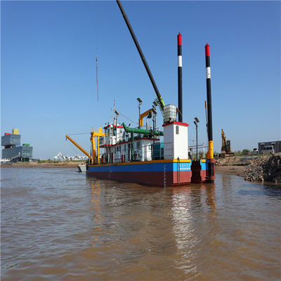 Dredger ad aspirazione a 18 pollici con 180 kW di potenza da parte di un professionista