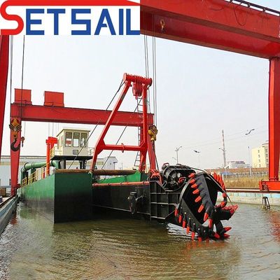 Dredger a aspirazione a taglio da 24 pollici per dragaggio e bonifica dotato di slot CTN