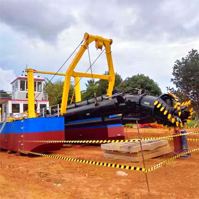 Dredger di aspirazione con capacità di 1000 m3/h e profondità di dragaggio di 20 m
