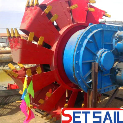 Dredger idraulico a ruote con testa di secchio con motore diesel ad alta capacità 160m3-2000m3