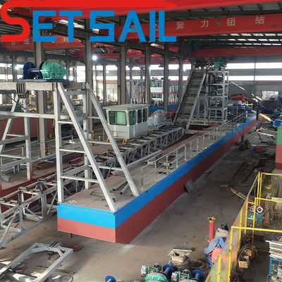 Nave da dragaglio a catena, secca, oro, diamanti, per progetti di estrazione mineraria fluviale