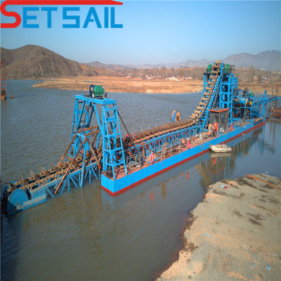 Dredga per l'oro di sabbia del fiume Chain Bucket con verricello di sollevamento e scafo Dimensioni 23m-49m