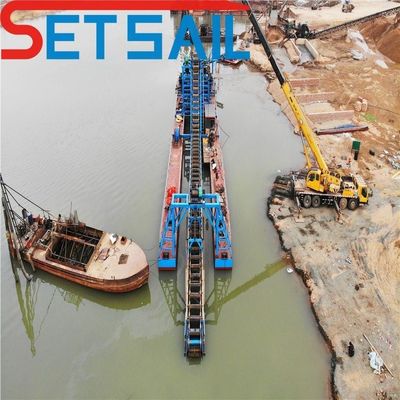 Profondità di dragaggio 7m-20m Multi Color Bucket Chain River Mining Boat con Trommel Screen