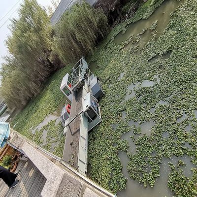 Pulizia di giacinti d'acqua Coltivatore di erbaccia acquatico professionale con velocità di lavoro da 3,5 a 5 kn/h